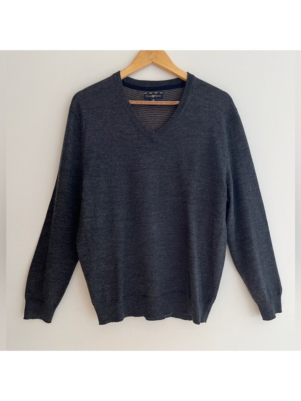 CLUB ROOM V Neck Pullover Grey Knit Merino Blend Sweater Preppy Academia Office